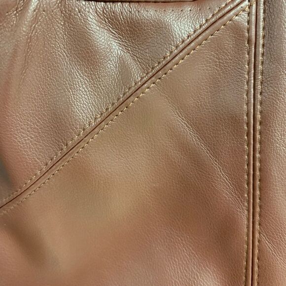 NWT!! Faux Leather Skinny’s - Picture 4 of 10